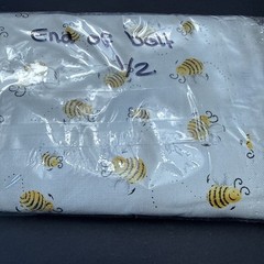 2 Lbs Mixed Lot Floral Bees Fabric Remnants Scraps Sewing Crafts Quilting