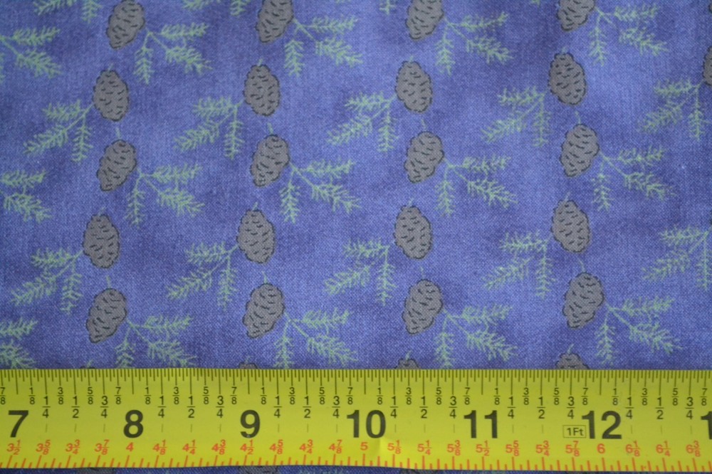 By 1/2 Yd, Vintage, Brown & Green on Lavender Quilt, Peter Pan/Tree House N1327