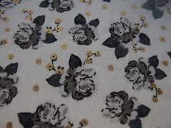 Cotton Fabric Gray Ross Flower By Jo Ann 44″ X 54” No:115