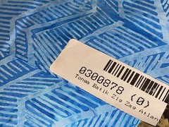 30″ X 44″ Tonga Batik Cotton Quilt Store Fabric Zig Zag Blue Blender Tonal