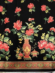 VTG Michael Miller: Chinese Vase (Beautiful Red Flowers) – 1 YD 16” x 44”