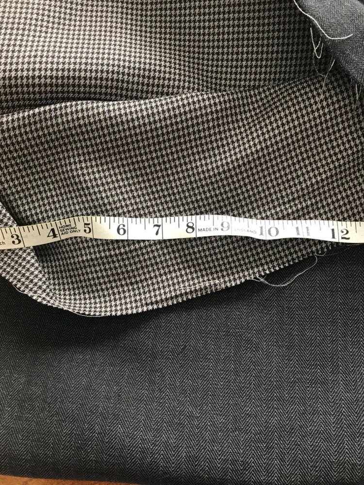 Reversible suiting fabric-black/gray houndstooth or herringbone-58″w x 1&7/8 yds