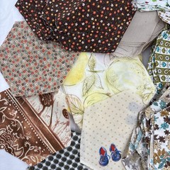 Vintage Hexagon Quilt Block Patterned Cotton Misc Cut Fabric Pieces Lot 4.5”