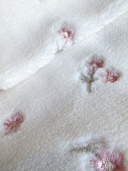 2.3 yds (56”w) flower embroidered white cozy sherpa fleece fabric 260217 Azz