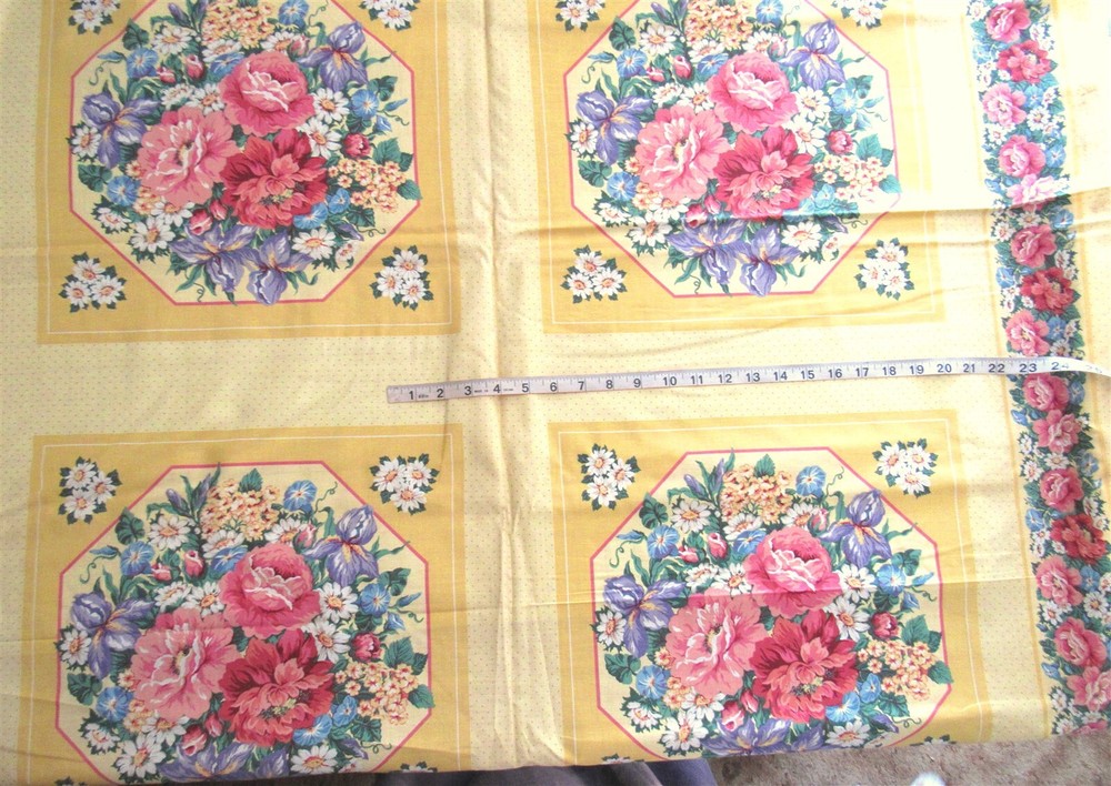 1 panel 18″ Bouquet of Flowers in Dark Yellow Border Quilt/Pillow Blocks, Dirty