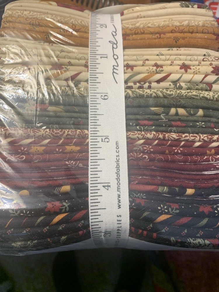 Moda “A Vintage Christmas” by Kansas Troubles Quilters AB 34 Fat Quarter Bundle