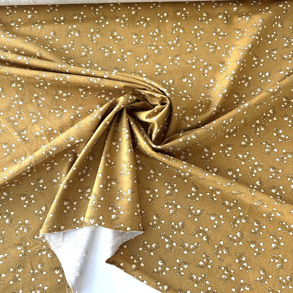 Calico Dainty Ditzy Flowers Vines Fabric White Gold Cotton Cottage 5+Yds x 55″