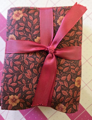 7 Fat Quarters Cotton Quilting Sewing Crafts Red Burgundy Fabric JO-ANN Bundle