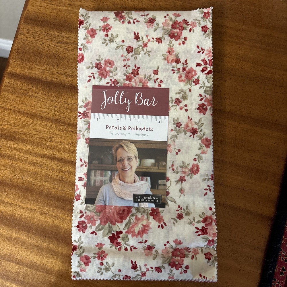 PETALS AND POLKDOTS by Bunny Hill Designs For Moda Jolly Bar