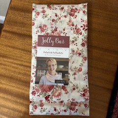PETALS AND POLKDOTS by Bunny Hill Designs For Moda Jolly Bar