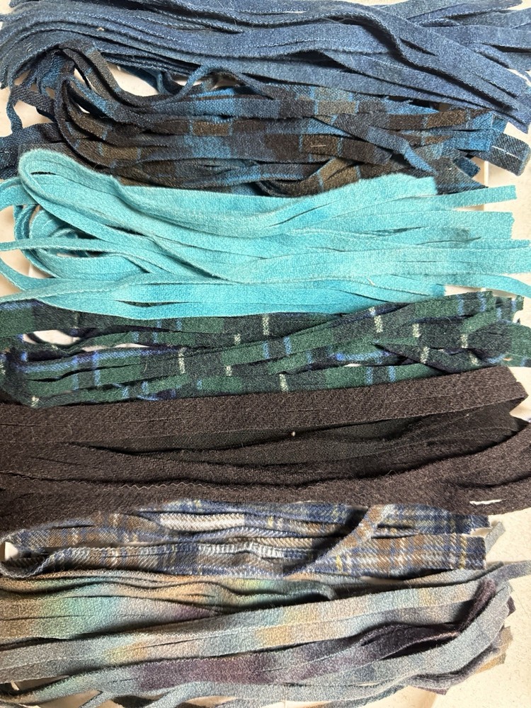 Blue Greens-Cut Size #8 – 100% Wool Fabric for Rug Hooking