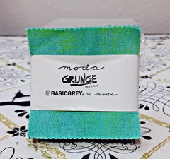 Moda Grunge Multicolor Mini Charm Pack Fabric – 2-1/2″ Squares (42)