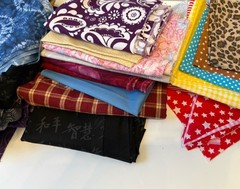 Fabric Lot Mixed Pieces Floral Prints Patterns Pieced Quilt Section Vtg & Modern