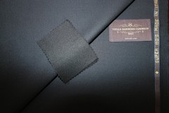 100% CASHMERE COATING FABRIC IN “Black/White Herringbone MADE IN SCOTLAND 3.75 m
