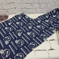 Fabric Remnants Scrap Lot 12oz Vintage Floral Prints Sports Teams Quilt Craft