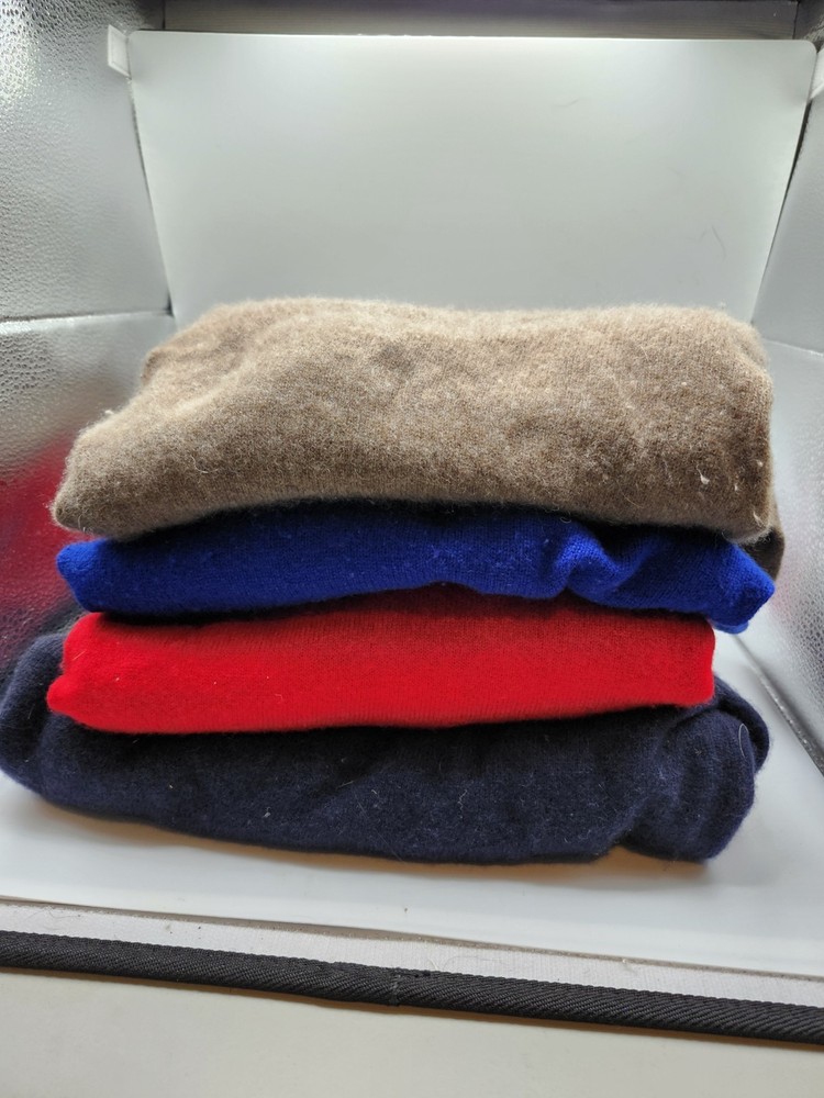 4pc CASHMERE Sweaters Tops Lot Crafts Cutter Flaws Holes Upcycle Fabric DIY