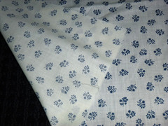 Vtg Cotton Quilting Fabric Off White Blue Calico Flowers 32″ x 1.75 yds
