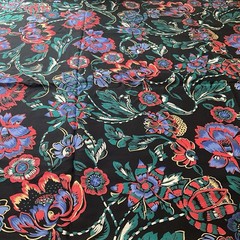 Bold Vibrant Blended Fabric Double Sided 2.5 Yards x 60″ Wide Floral Pattern VTG