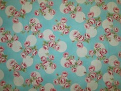 ANTIQUE FLOWERS ROSES PINK BLUE FLOWER ROSE CIRCLES WHT COTTON FABRIC FQ