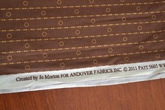 By 1/2 Yd, Tan on Brown Quilt Cotton, Andover/Bridgeport/Jo Morton/5605 N, B139