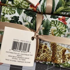 Lot Of 4 Loops & Thread Fat Fabric Quarters Animal Themed 100% Cotton