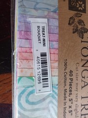 Tonga Treats Treat-Mini Bouquet 40 Pieces 5×5” Table-runner 12.5″ x 18.5″(#91)