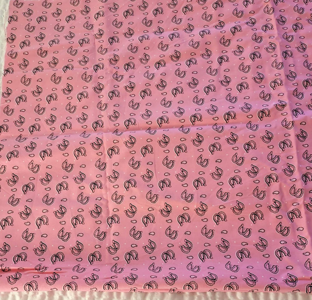 Pink Double Horseshoe Western Fabric Wild Wild West Paisley 70″x40″ Cotton Quilt