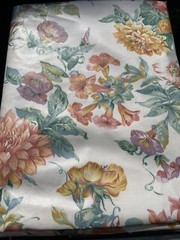 Vtg Robert Allen Floral sateen cotton McMillen 1989 7 yds 55″ peach green dupont