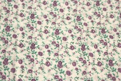 1930s reproduction white fabric cotton quilt purple green flowers 44″x1/2 yd