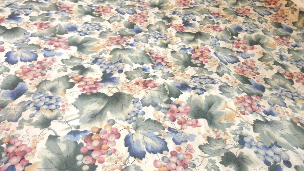 P. Kauffman Fabric BTY x 54″ Grape Cluster Pattern Screen Printed