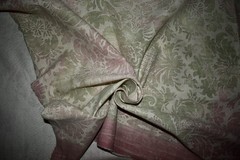 Le Gracieux MARIANO — CRANBERRY/MOSS 100% Linen Fabric 66″L x 52″W LARGE REMNANT