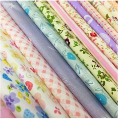 Crafters’ Cotton Quilting Fabric 12×12 Inches