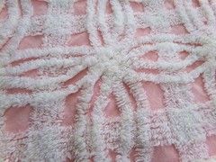 quilter’s favorite Vtg Pink & White Chenille Bedspread Fabric Pc Sewing Material