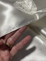 MEI WAH HONG KONG SHOU Medallion Dragon silk brocade damask White fabric 4.1 YDS