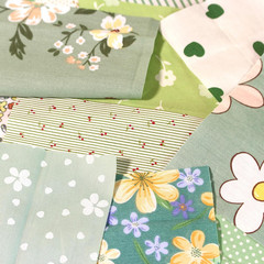 300 Mini Charm Green Floral Cotton Fabric Precut Squares Patchwork Quilting DIY