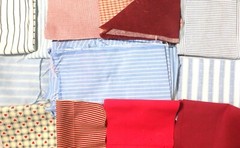 5 lb 8 oz Box of Assorted Fabric Scraps – Patriotic & Red, White, Blue FSBTB114
