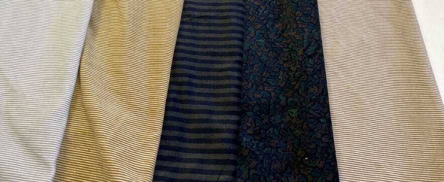 V12 – VINTAGE COTTON VELVETEEN PRINTS . By the yard.