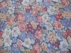 VINTAGE FABRIC 100% COTTON FLORAL – CRAFT – SATEEN CLEARANCE BARGAIN SALE