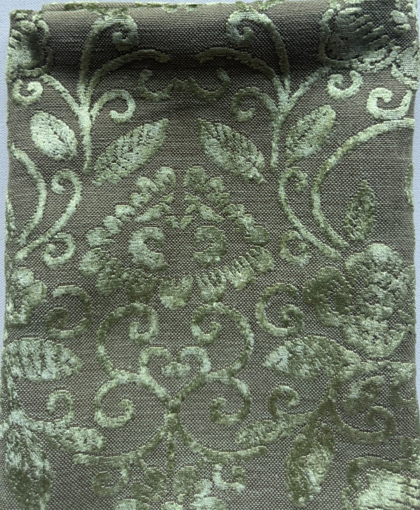 Lee Jofa Beaton Velvet Germany Designer Fabric Remnant 24 x 24″