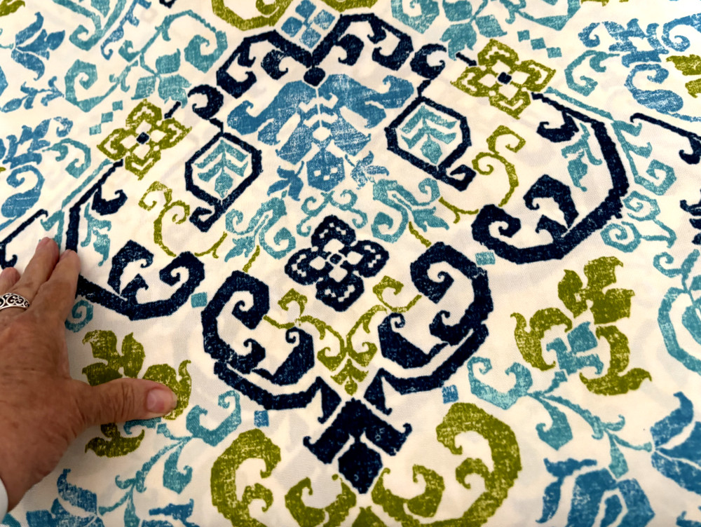 2.5YD Vtg Lime Green NavyAqua Blue White Crewel SOLARIUM UPHOLSTERY FABRIC 55X90