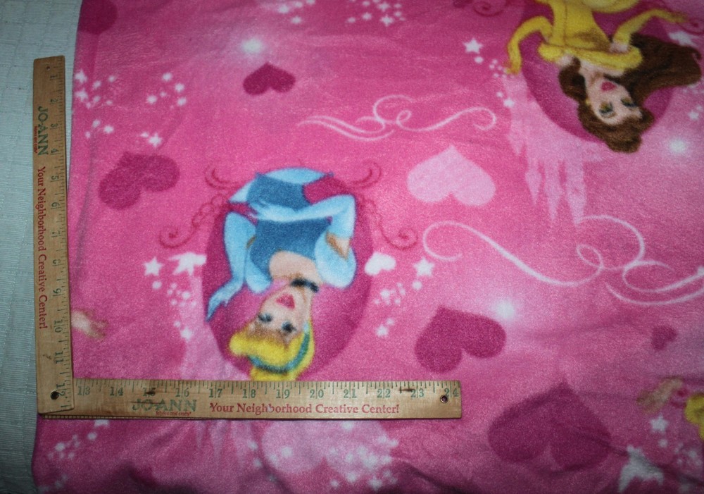 Disney Princess Pink Fleece Springs Sewing 40″ x 60″W Fast Shipping