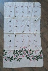 Lot of 8+ VTG Quilting Christmas Holidays Fabric Cotton 2 LB 9 OZ Brand Name