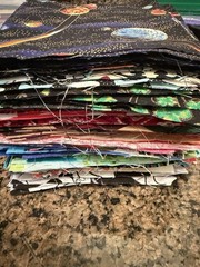 275 pc lot cotton 5″ x 5″ Fabric Squares Precut Quilt Blocks 1lb 6oz kids prints