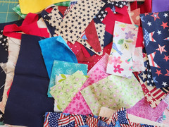 Fabric lot 1 Pound Pieces Remnants Scraps Quilting Craft Small Swatches
