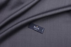 Reda 110’s Italan worsted wool suiting fabric shark gray business color plain