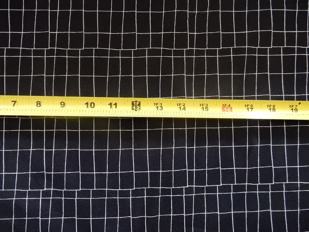 Stella KWG682 Black 95% cotton / 5% spandex NICE Grid pattern fabric