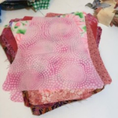 1 Pound 9 Ounces Cotton Print Fabric Quilt Scraps Leftovers N