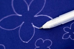 Clover White Marking Fine Pen (517) 1 Count (Pack of 1),