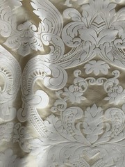 VINTAGE RUBELLI, Damascus cotton viscose color white 78 x 137 cm €45 (2 stains)