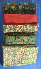 Cotton Quilt Fabric Lot of 5 Christmas Holiday Prints Holly/Gold tones 3+ yds